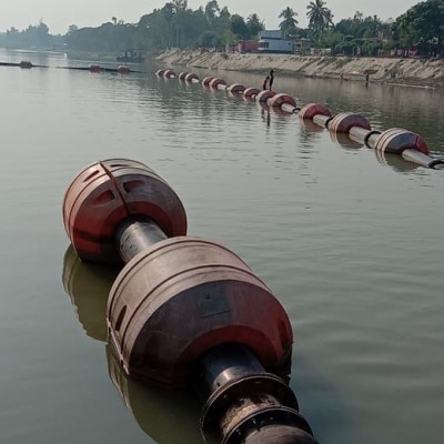 Dredge Pipe and Plastic Floats Dredge line for River Dredging or Flood Mitagation Dredge Pipe and Plastic Floats Dredge line for River Dredging or Flood Mitagation