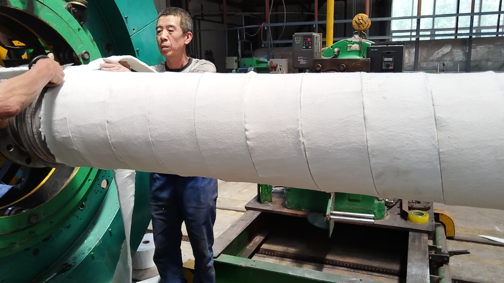 Application Jettyless LNG Transfer Ultra Cryogenic Floating Hose Design and Fabrication Application Jettyless LNG Transfer Ultra Cryogenic Floating Hose Design and Fabrication